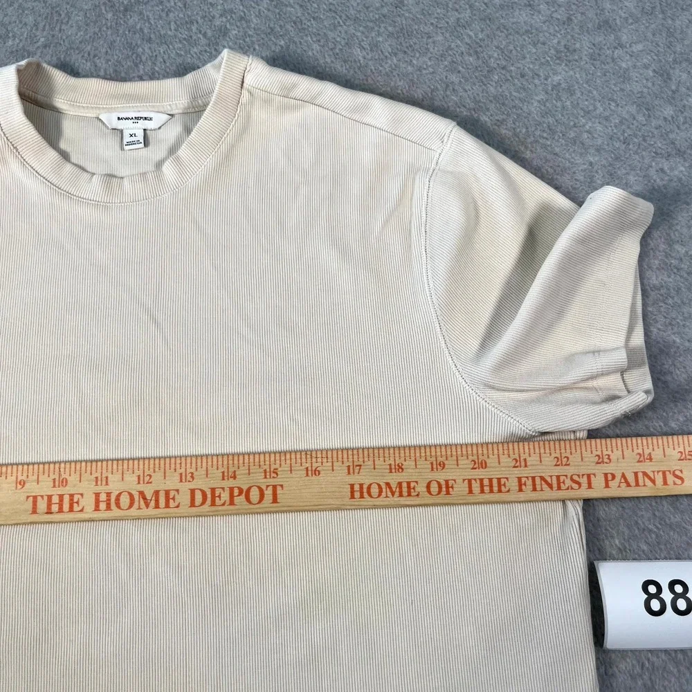 Banana Republic T Shirt Mens XL Beige Cotton Stretch Crew Neck Ribbed Casual